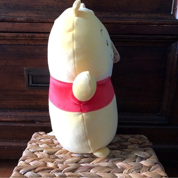 Squishmallows: Hug Mees: Disney Winnie the Pooh - Picture 2 of 6
